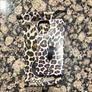 Loopy Case Leopard Print Phone 13 Case